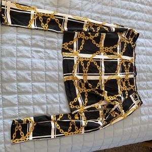 Size small long sleeve crop top